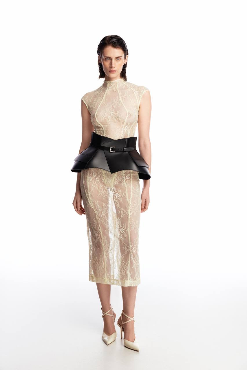 Lace bodysuit with silhouette lines