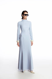 Maxi dress with silhouette lines