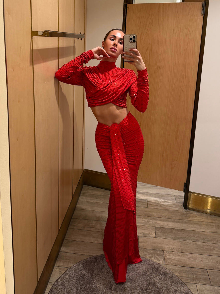 DIAMANTE CROP TOP WITH SLEEVES