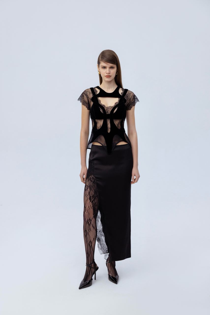 Lacet midi skirt with soft velvet