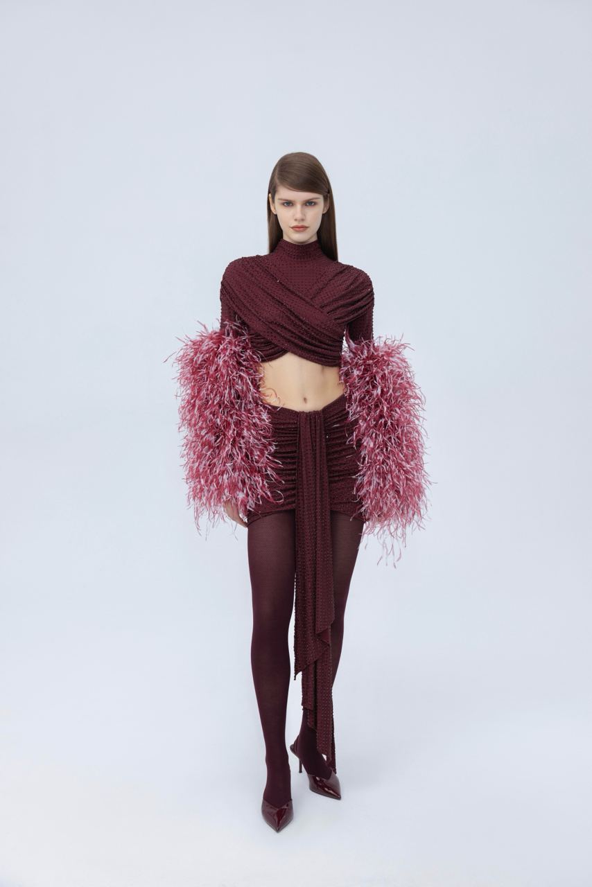 Long feather mittens