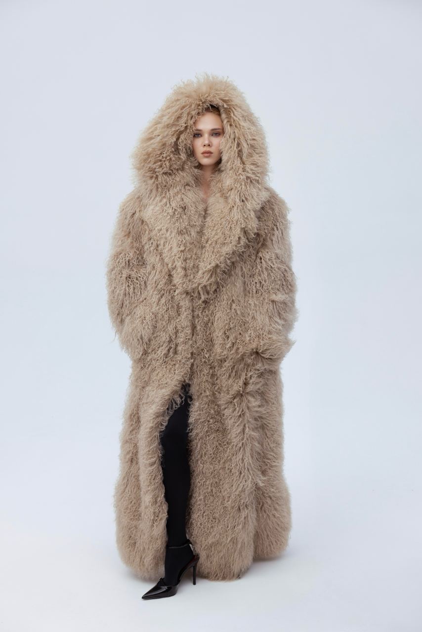 Long fur coat with hood